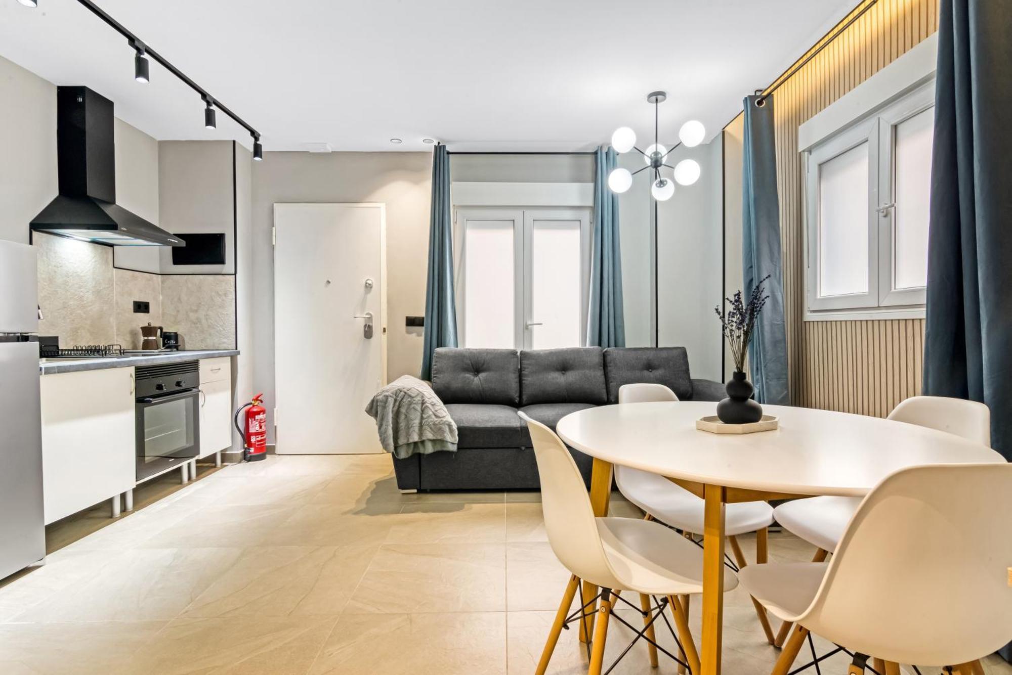 City Scape Suites Валенсия Экстерьер фото