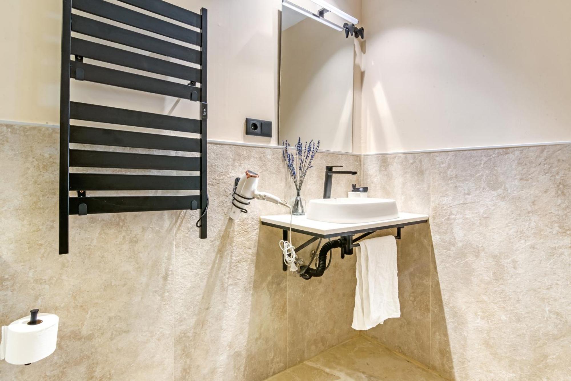 City Scape Suites Валенсия Экстерьер фото